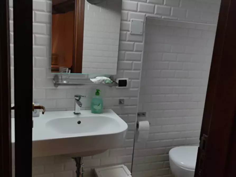 Immagine 20 di Appartamento in affitto  in CORSO VITTORIO EMANUELE 205 a Napoli