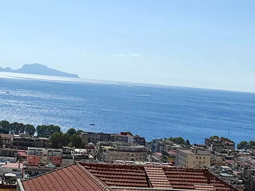 Immagine 30 di Appartamento in affitto  in CORSO VITTORIO EMANUELE 205 a Napoli