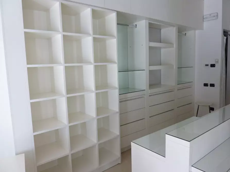 Immagine 4 di Negozio in affitto  in via san vito a Treviso