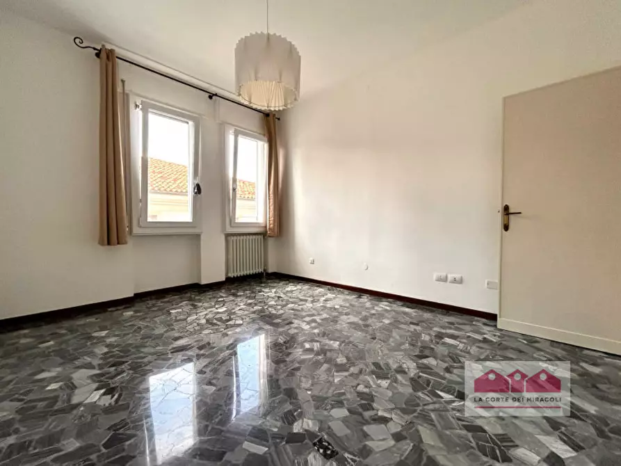 Immagine 8 di Appartamento in affitto  in Piazza del Castello 9 a Vicenza