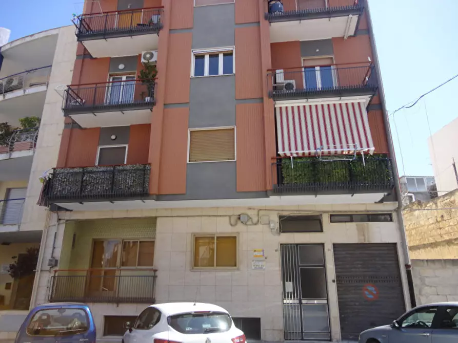 Immagine 10 di Garage in vendita  in VIA XX SETTEMBRE a Modugno