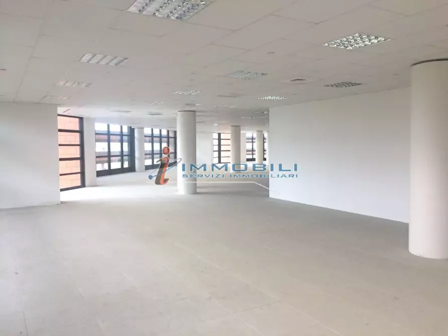 Immagine 24 di Ufficio in affitto  in VIA DI VITTORIO G. a Vimodrone