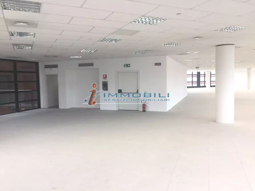 Immagine 23 di Ufficio in affitto  in VIA DI VITTORIO G. a Vimodrone