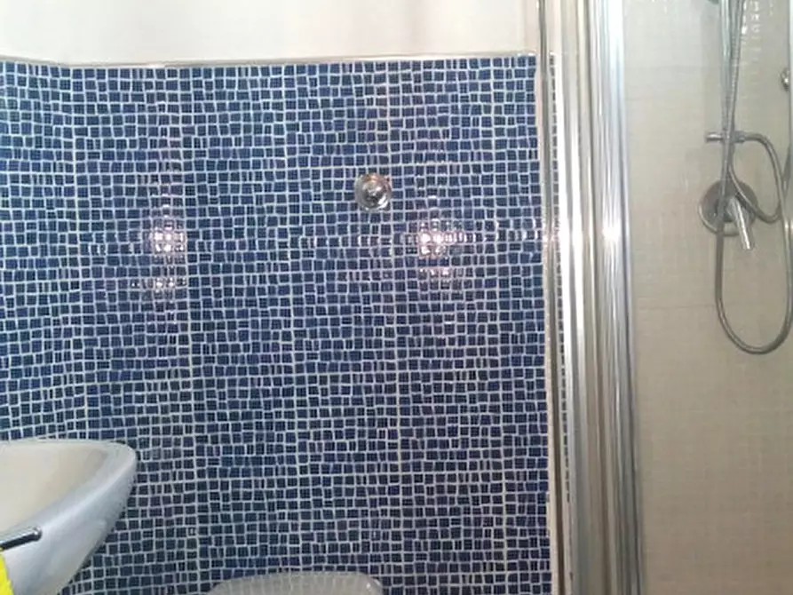 Immagine 8 di Appartamento in vendita  in VIA PORTELLO a Modugno