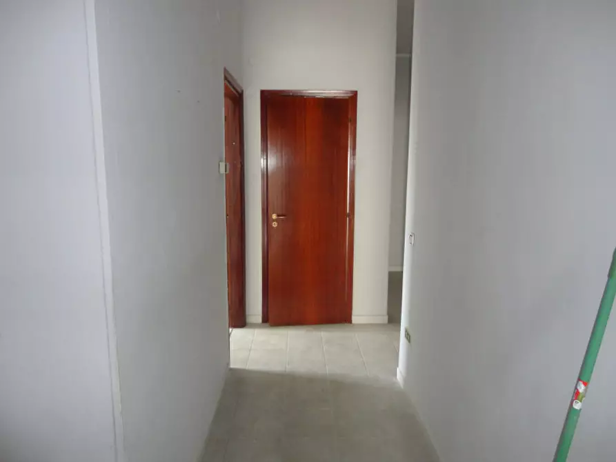 Immagine 27 di Appartamento in vendita  in VIA PORTO TORRES a Modugno