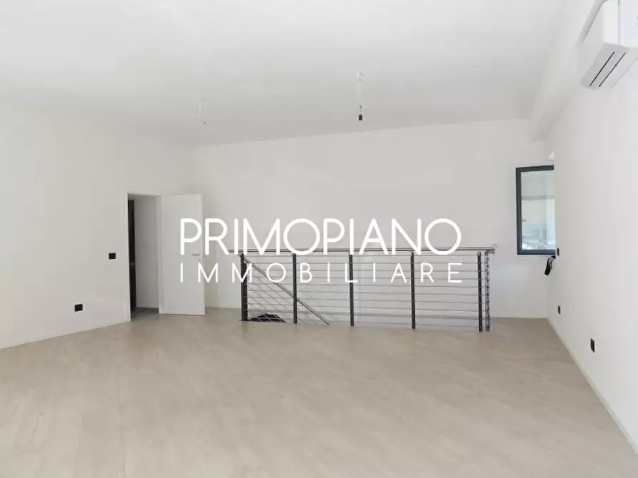 Immagine 11 di Ufficio in affitto  in Portaquila a Trento
