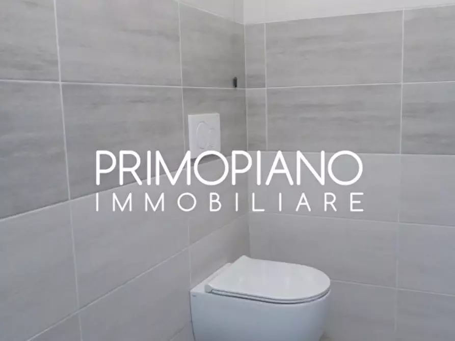 Immagine 15 di Ufficio in affitto  in Portaquila a Trento