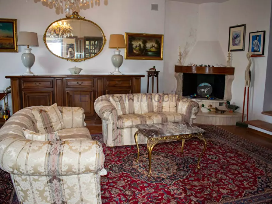 Immagine 5 di Rustico / casale in vendita  in via dell'acquedotto a Torgiano