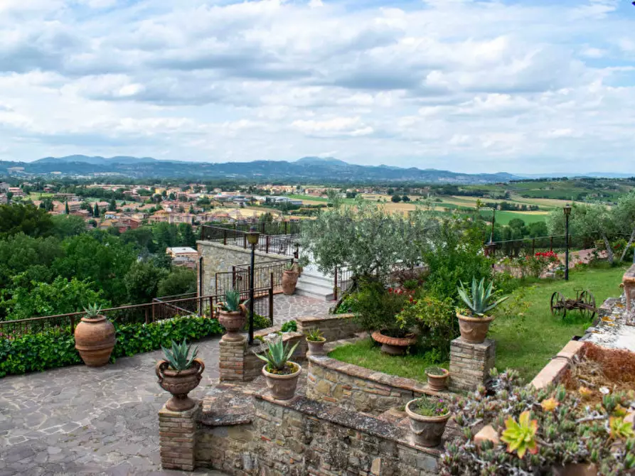 Immagine 50 di Rustico / casale in vendita  in via dell'acquedotto a Torgiano