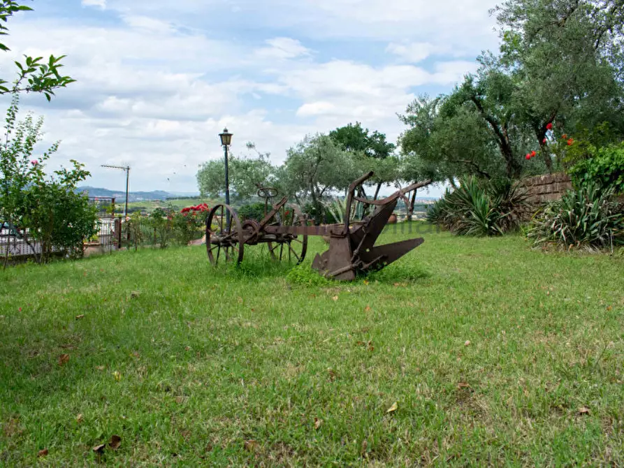 Immagine 54 di Rustico / casale in vendita  in via dell'acquedotto a Torgiano