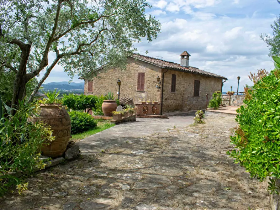 Immagine 1 di Rustico / casale in vendita  in via dell'acquedotto a Torgiano