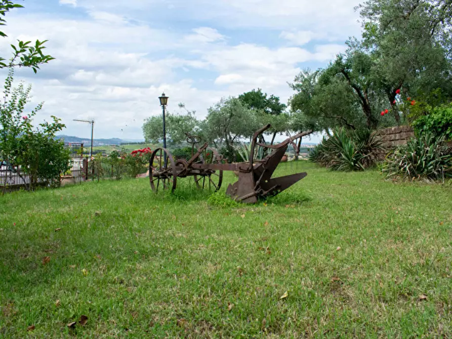 Immagine 51 di Rustico / casale in vendita  in via dell'acquedotto a Torgiano