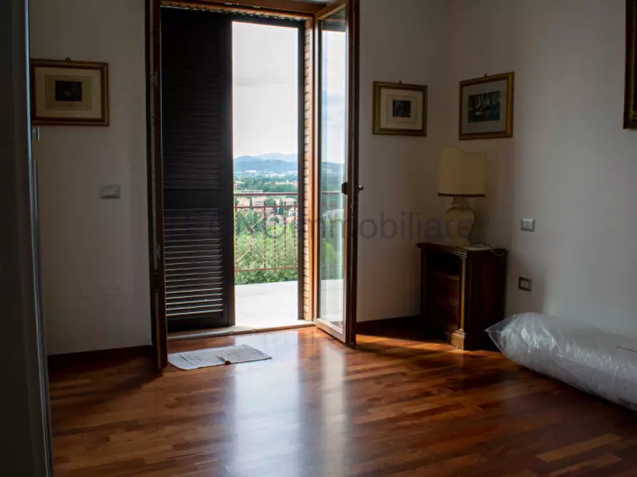 Immagine 11 di Rustico / casale in vendita  in via dell'acquedotto a Torgiano