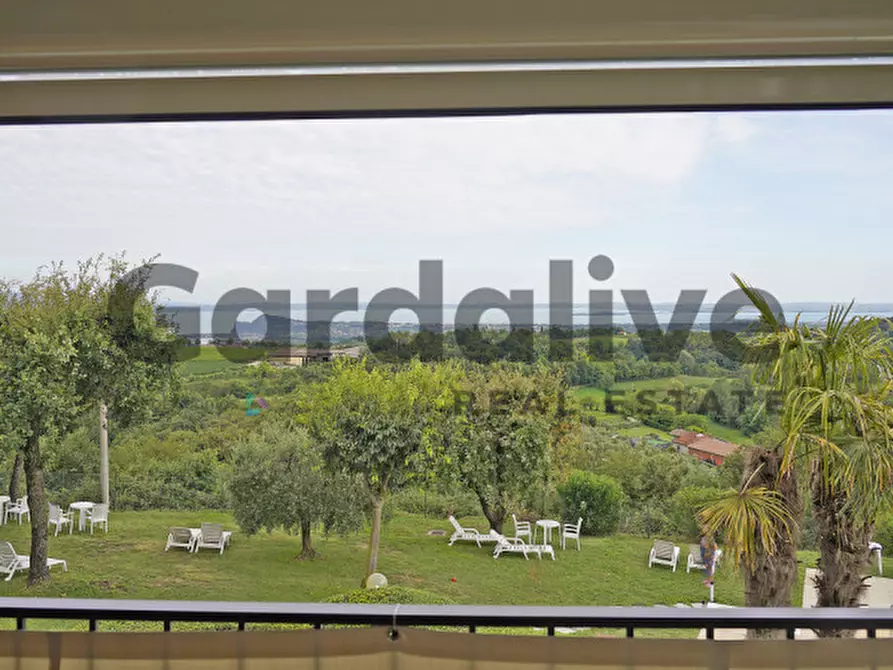 Immagine 1 di Appartamento in vendita  in Via rupestre a Puegnago Sul Garda