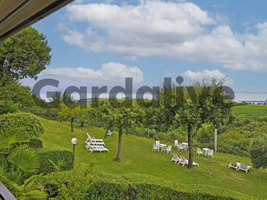 Immagine 2 di Appartamento in vendita  in Via rupestre a Puegnago Sul Garda