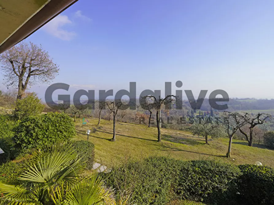 Immagine 35 di Appartamento in vendita  in Via rupestre a Puegnago Sul Garda