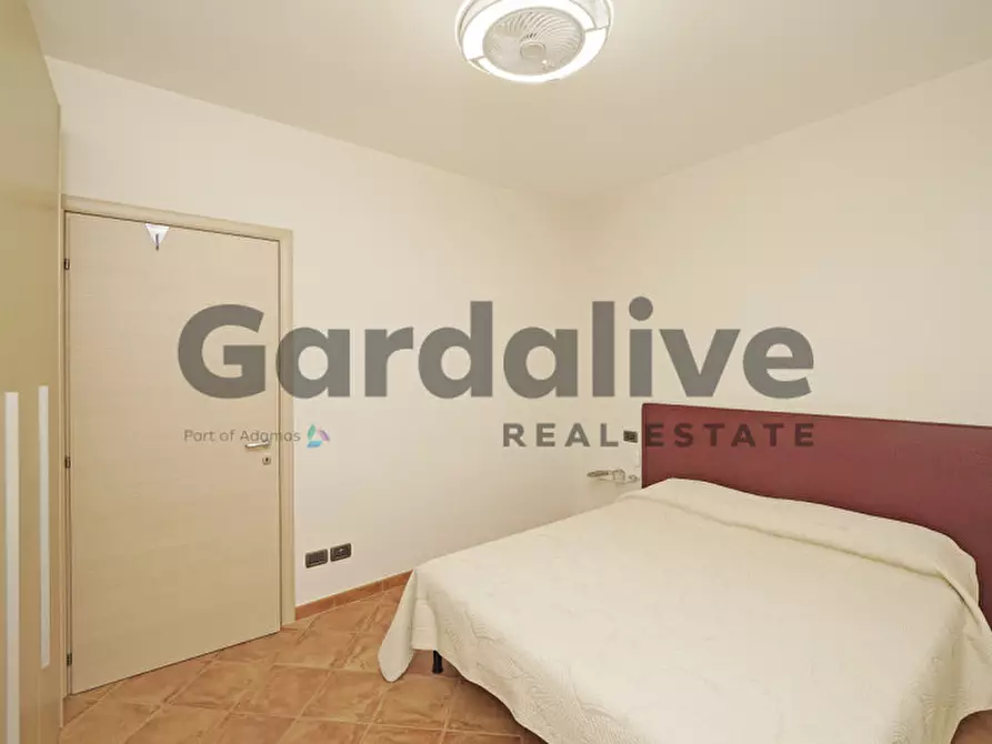 Immagine 26 di Appartamento in vendita  in Via rupestre a Puegnago Sul Garda