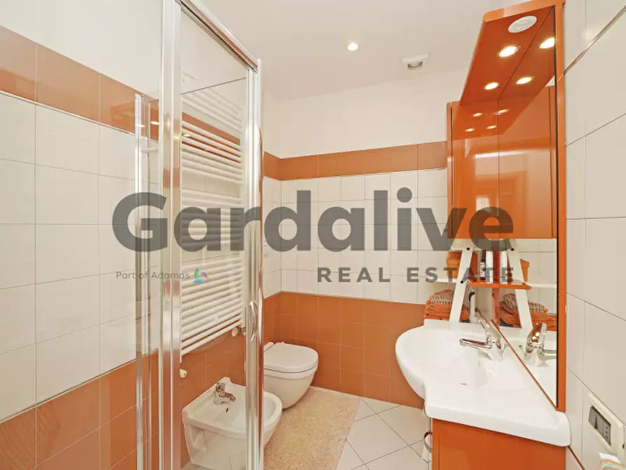 Immagine 31 di Appartamento in vendita  in Via rupestre a Puegnago Sul Garda