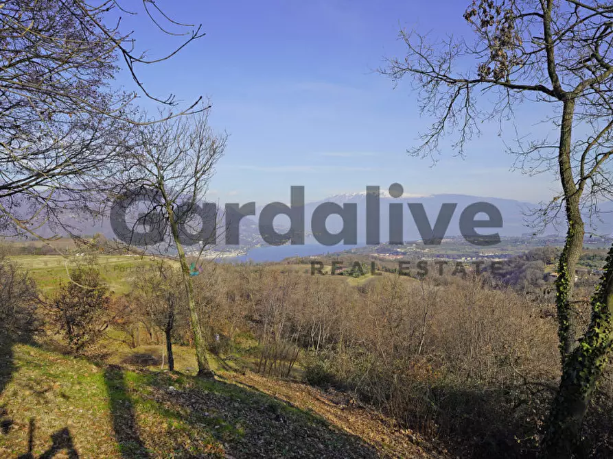 Immagine 1 di Casa indipendente in vendita  a Puegnago Sul Garda