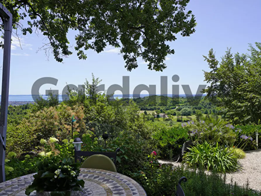 Immagine 10 di Casa indipendente in vendita  in Via Rupestre , 4 a Puegnago Sul Garda