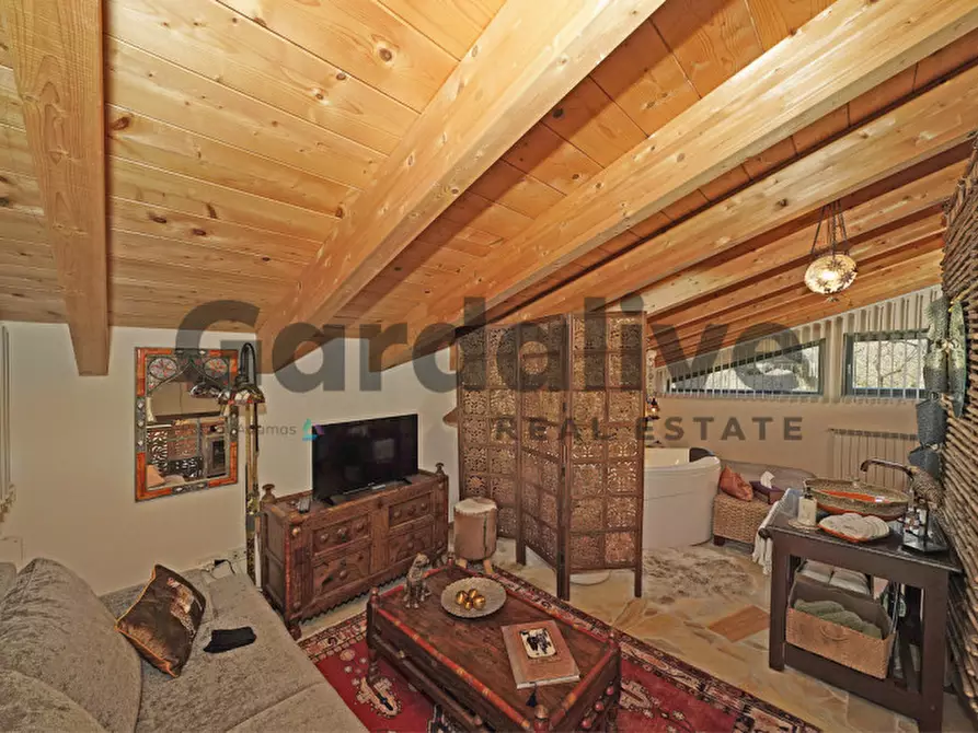 Immagine 30 di Casa indipendente in vendita  in Via Rupestre , 4 a Puegnago Sul Garda