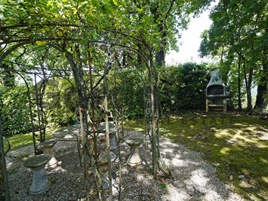 Immagine 38 di Casa indipendente in vendita  in Via Rupestre , 4 a Puegnago Sul Garda