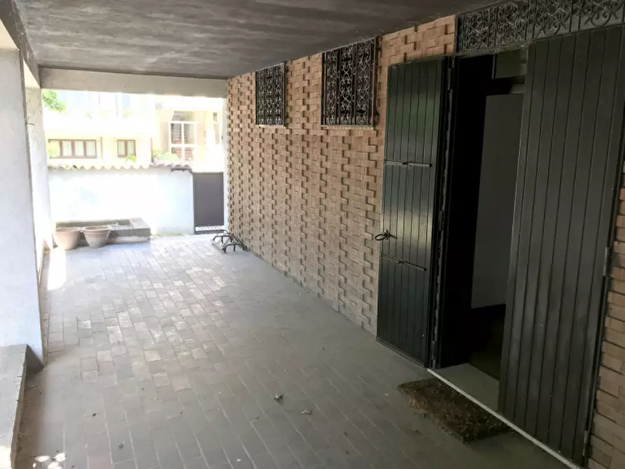 Immagine 10 di Villa in vendita  in via G. Piva a Rovigo
