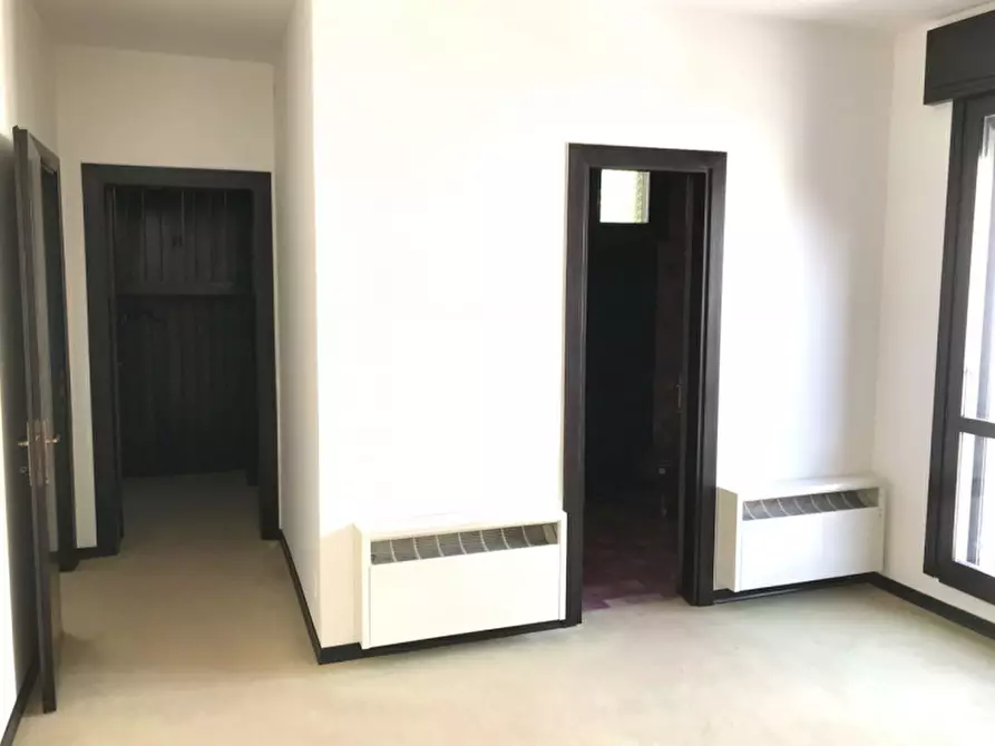 Immagine 12 di Villa in vendita  in via G. Piva a Rovigo