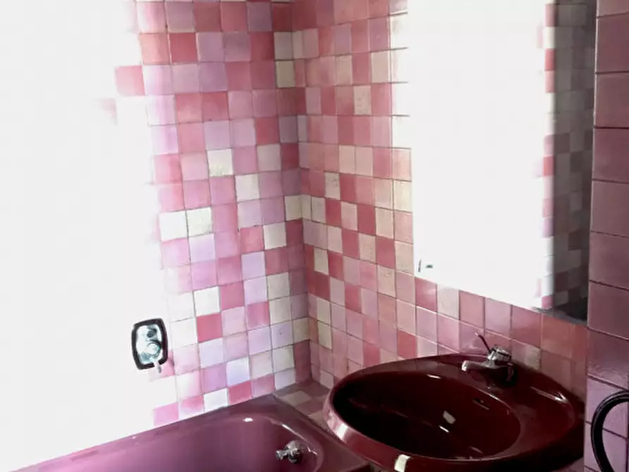 Immagine 13 di Villa in vendita  in via G. Piva a Rovigo