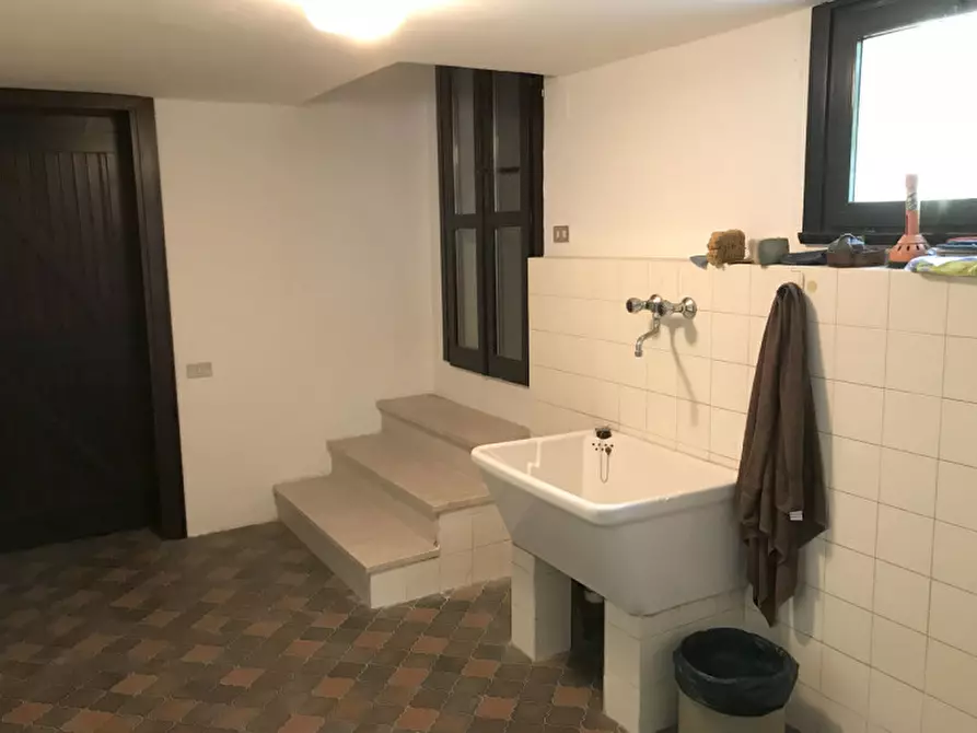 Immagine 25 di Villa in vendita  in via G. Piva a Rovigo