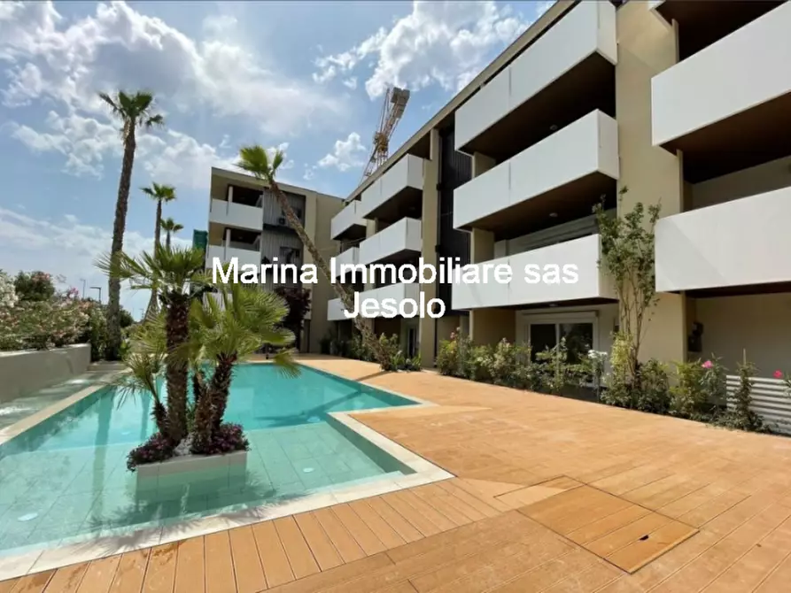 Immagine 2 di Appartamento in vendita  in via verona a Jesolo