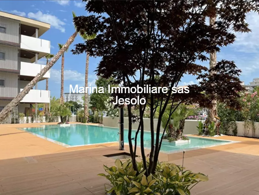 Immagine 5 di Appartamento in vendita  in via verona a Jesolo