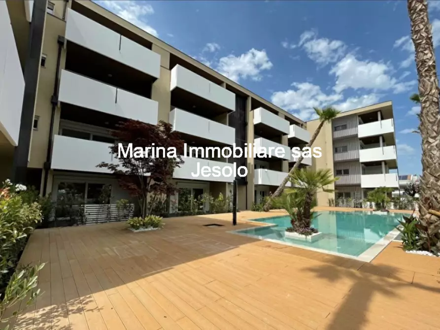 Immagine 6 di Appartamento in vendita  in via verona a Jesolo