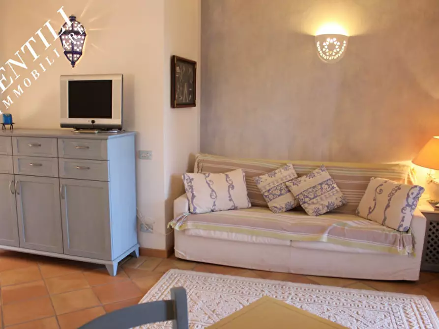 Immagine 4 di Villetta a schiera in vendita  in Cala dei Ginepri a Arzachena