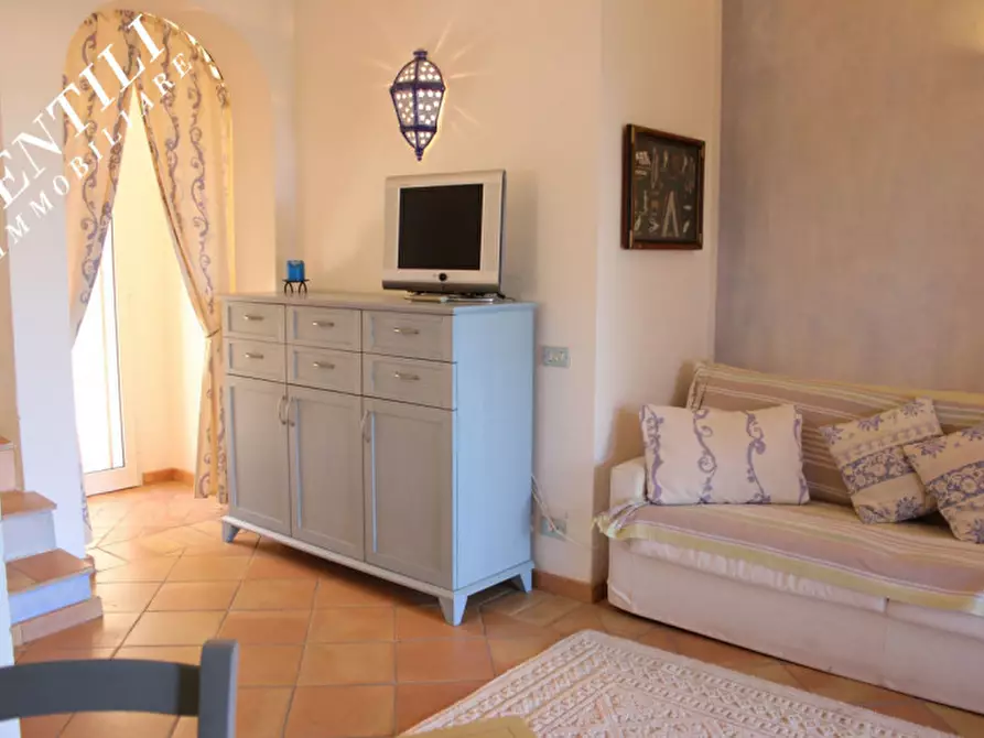Immagine 5 di Villetta a schiera in vendita  in Cala dei Ginepri a Arzachena