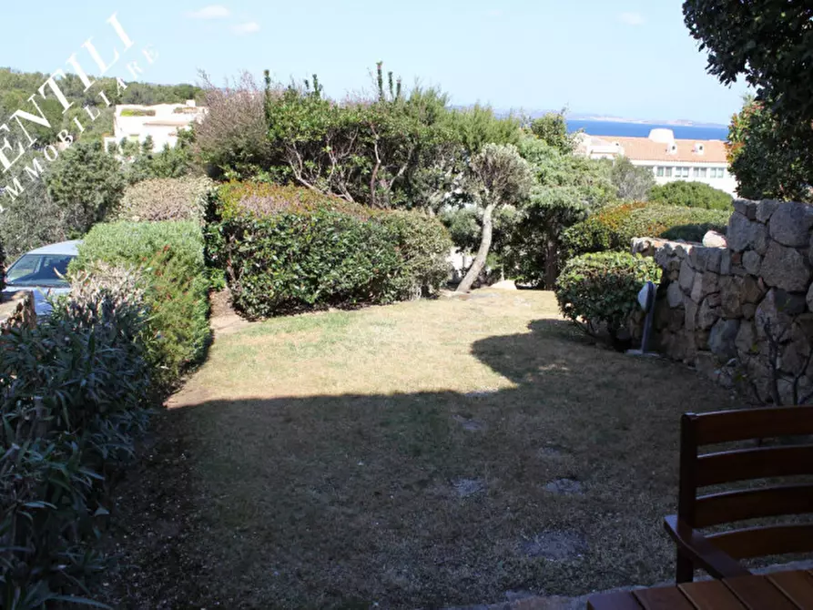 Immagine 19 di Villetta a schiera in vendita  a Arzachena