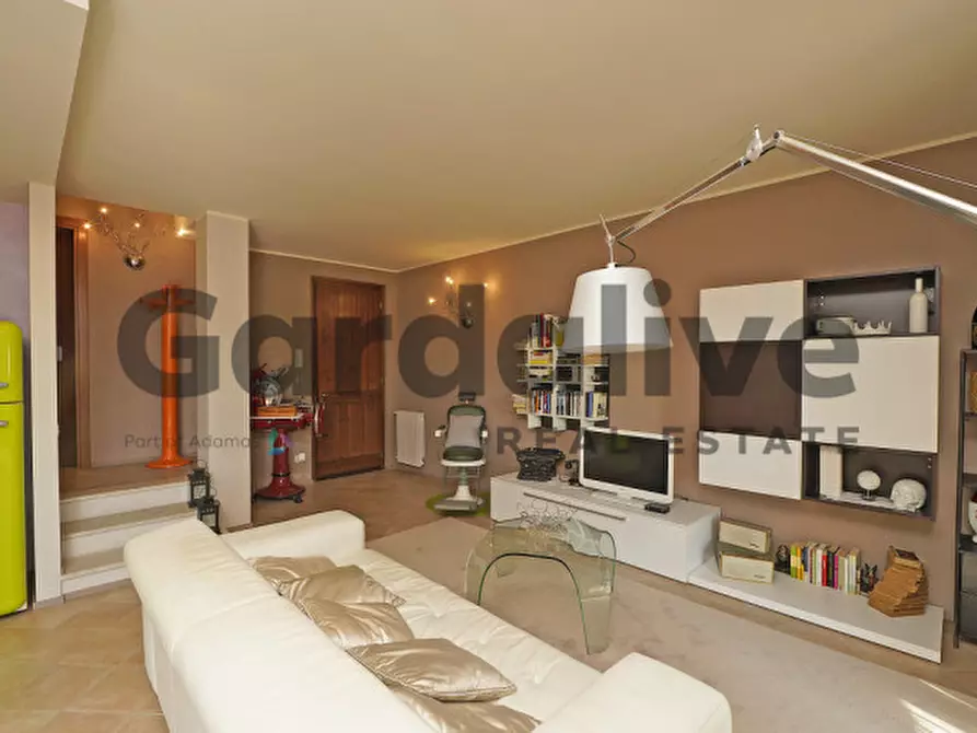 Immagine 17 di Appartamento in vendita  a Soiano Del Lago