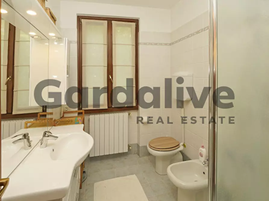 Immagine 21 di Appartamento in vendita  a Soiano Del Lago