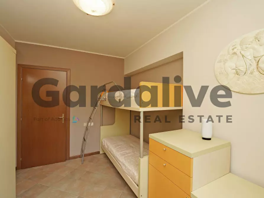 Immagine 27 di Appartamento in vendita  a Soiano Del Lago