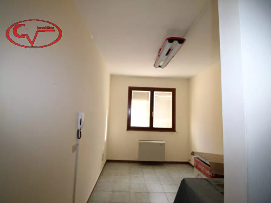 Immagine 2 di Ufficio in vendita  in via a. burzagli a Montevarchi