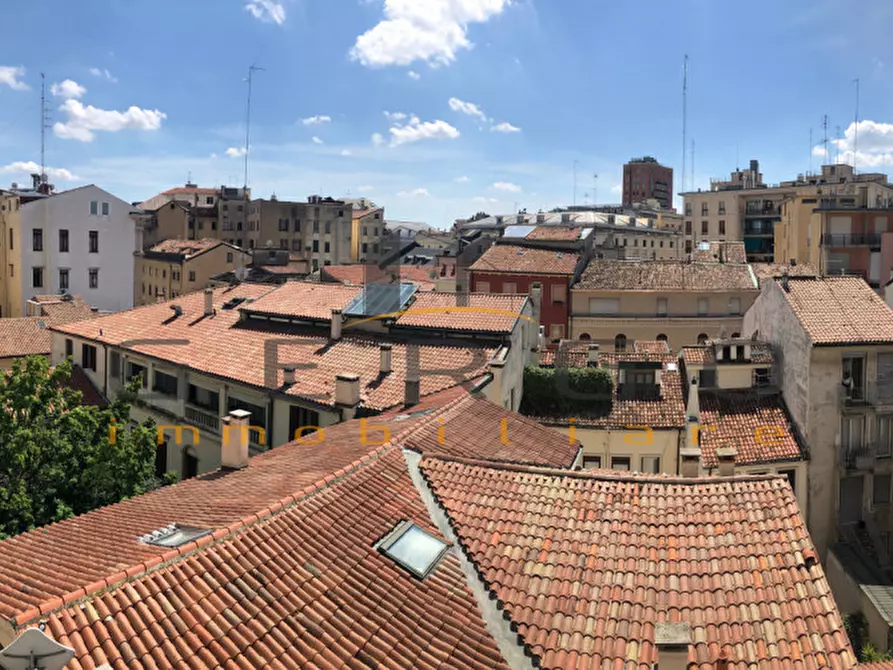 Immagine 13 di Appartamento in affitto  in Largo Europa a Padova