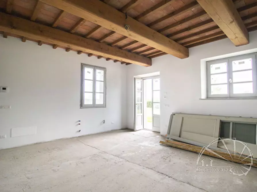 Immagine 9 di Rustico / casale in vendita  in Via Per le Case Nuove a Prato