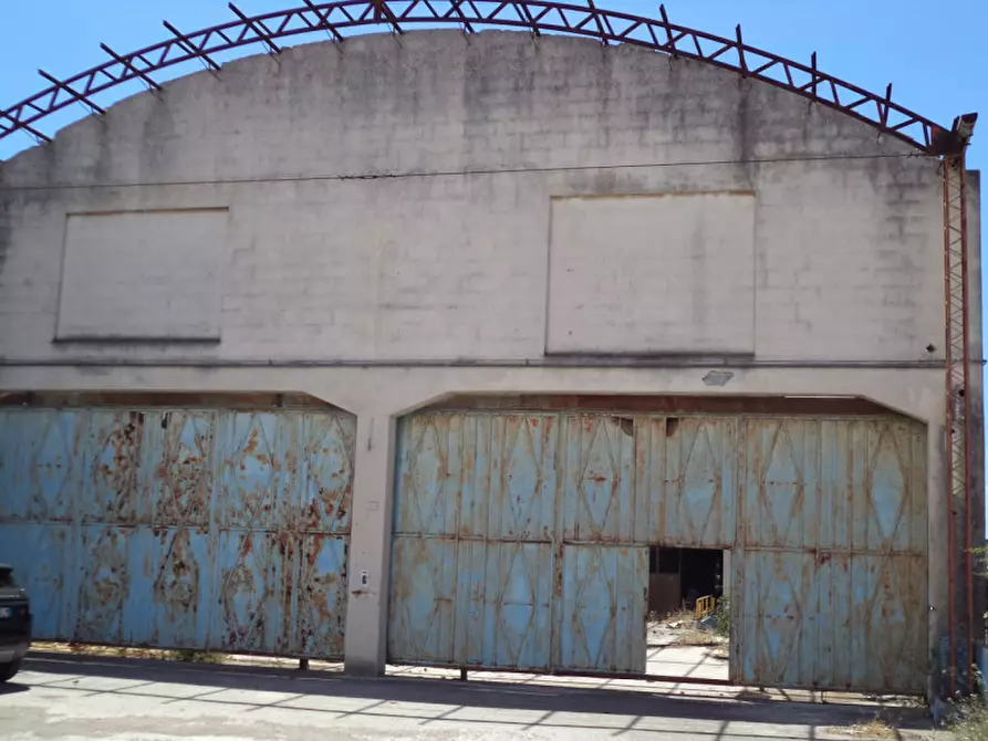 Immagine 2 di Capannone industriale in vendita  in Via Taviano a Racale