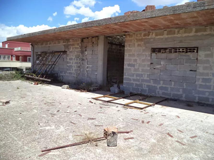 Immagine 11 di Capannone industriale in vendita  in Via Taviano a Racale