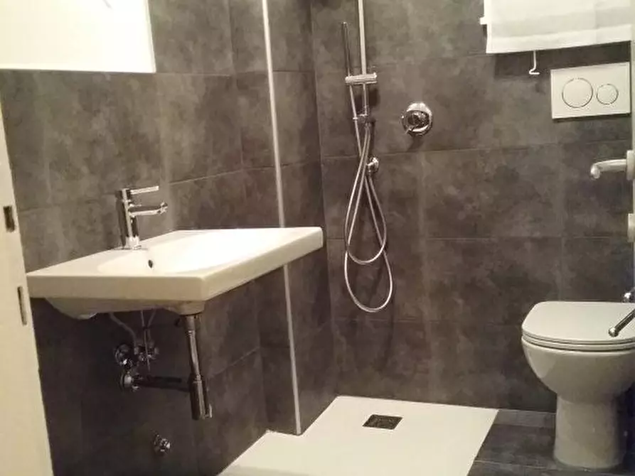 Immagine 4 di Appartamento in affitto  a Padova