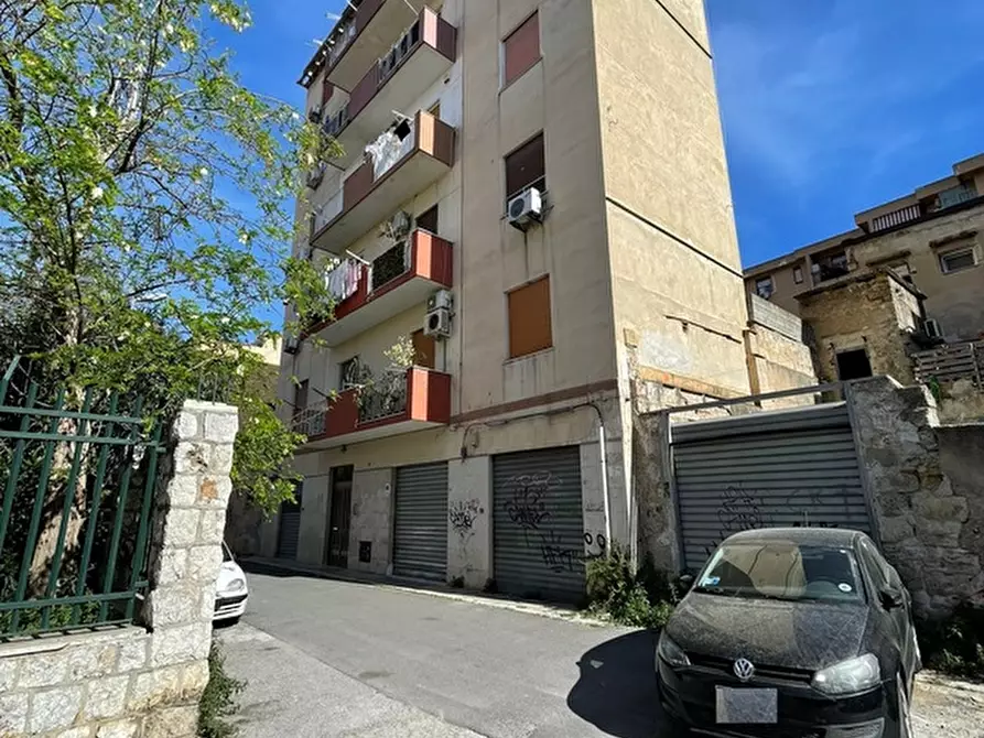 Immagine 2 di Appartamento in vendita  in Via Imera 38 a Palermo