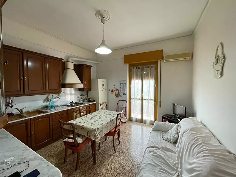 Immagine 15 di Appartamento in vendita  in Via Imera 38 a Palermo