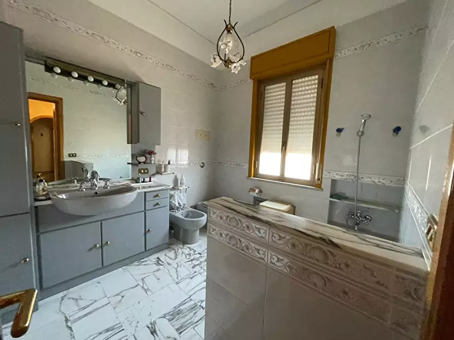 Immagine 19 di Appartamento in vendita  in Via Imera 38 a Palermo