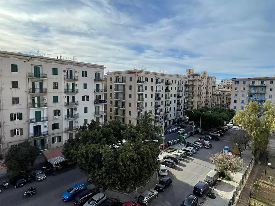 Immagine 25 di Appartamento in vendita  in Via Imera 38 a Palermo