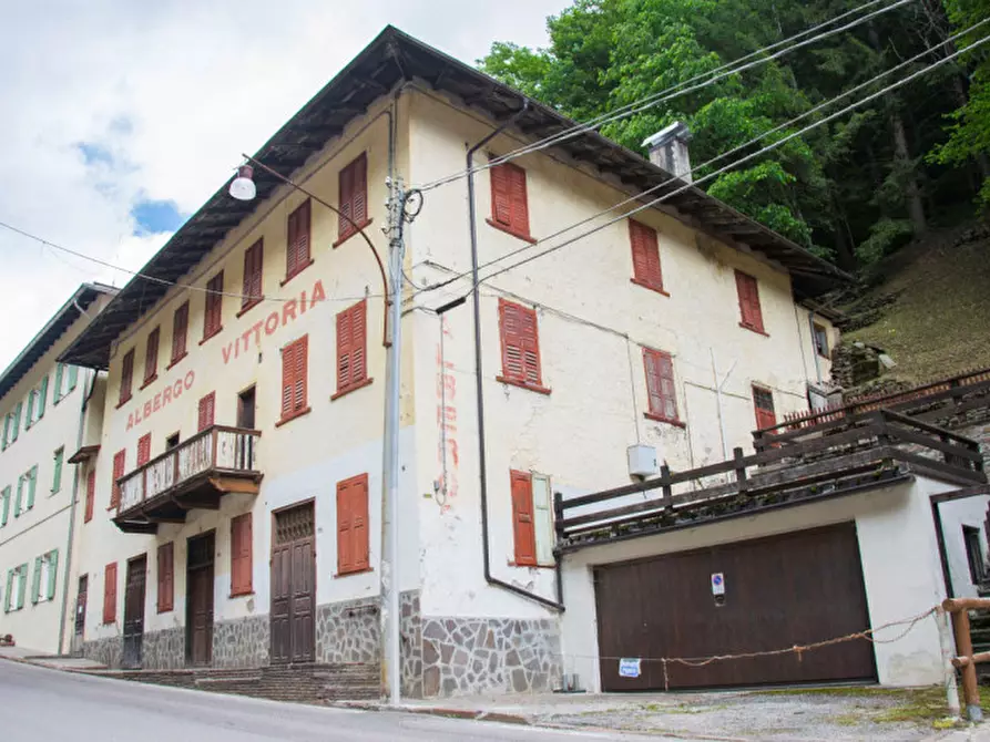 Immagine 12 di Casa indipendente in vendita  in Fonti a Rabbi